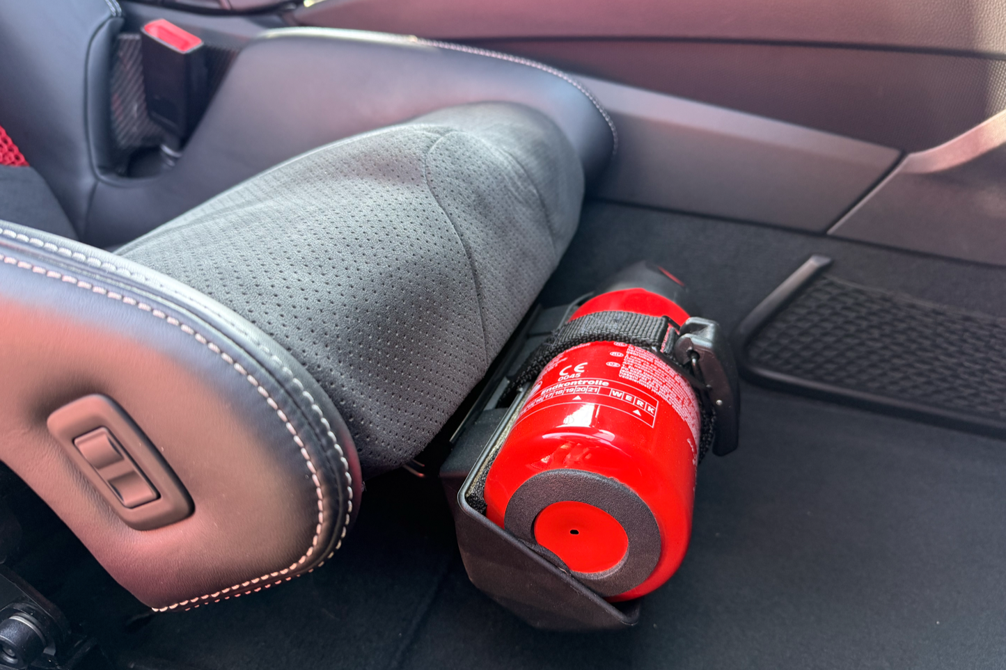 Element Fire Extinguisher for Porsche 991 992 718 981