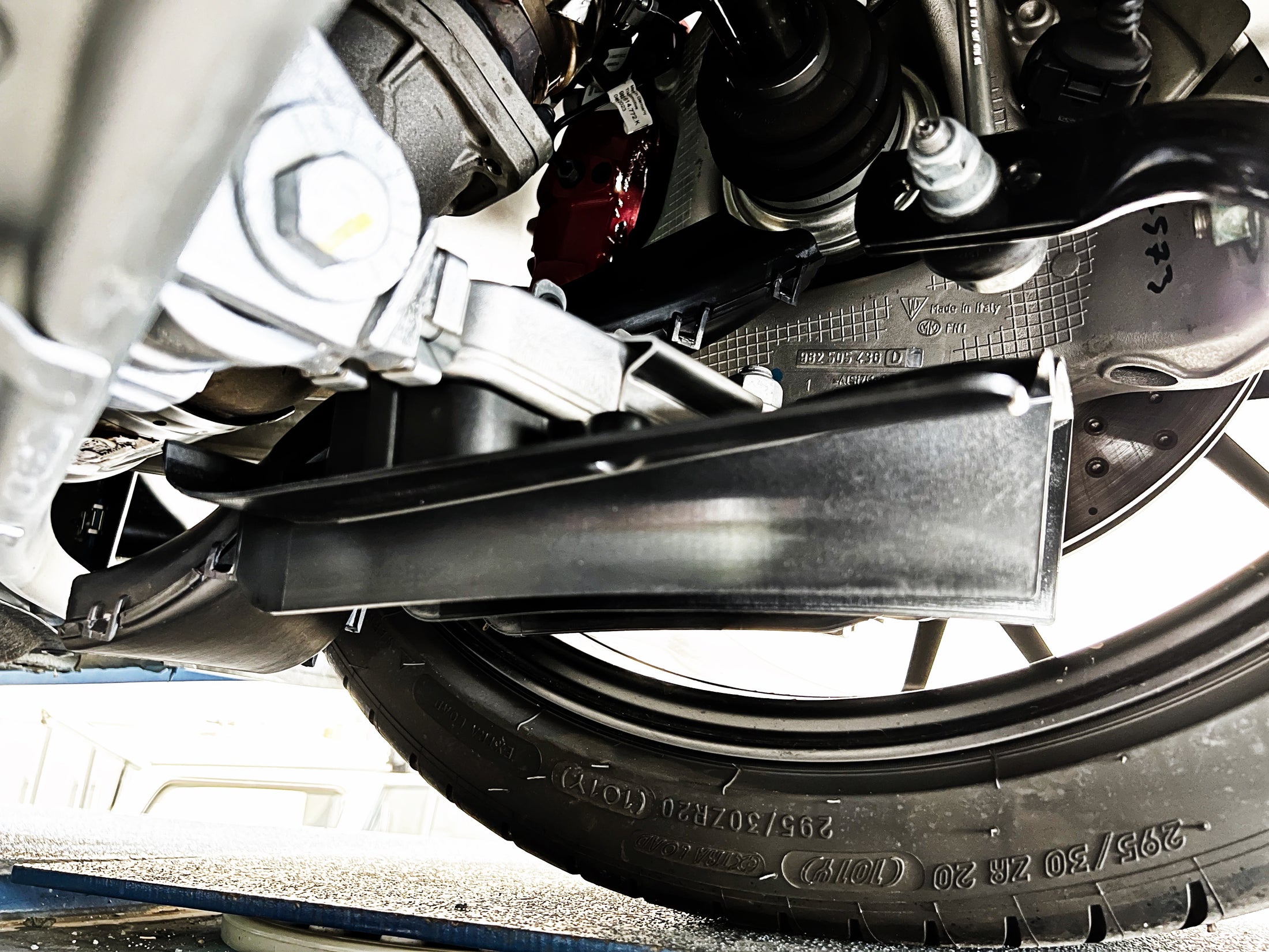 Porsche 718 GT4 GT4RS Rear Axle Cooling Kit – Alekshop